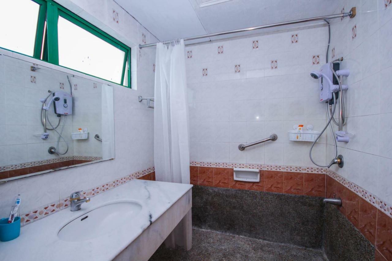 Fun Apartment @ Equatorial Hill Resort مرتفعات كاميرون المظهر الخارجي الصورة